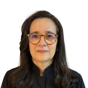 corpo-clinico-dra-ana-claudia